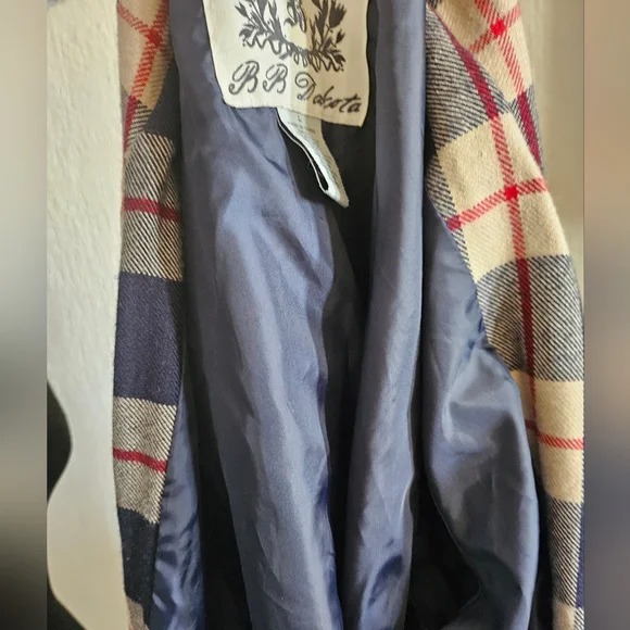 Classic Plaid  Winter Jacket - Picture 8 of 8